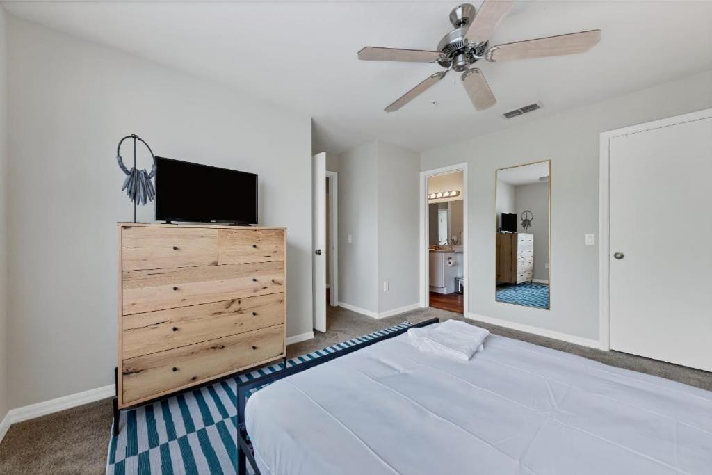 Designed 2Br With Balcony Pool And Gym Apartamento Bradenton Exterior foto